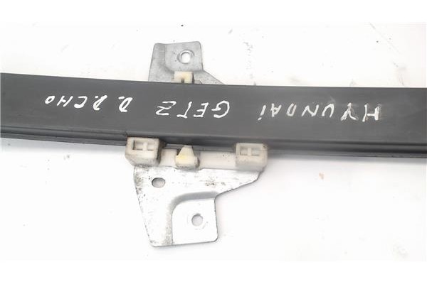 Recambio de mecanismo elevalunas delantero derecho para hyundai getz (tb) referencia OEM IAM 824041C210  