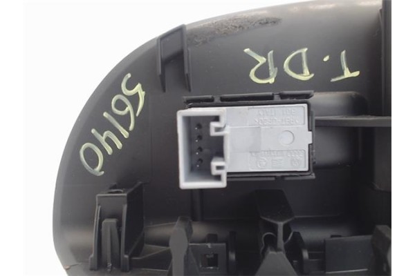 Recambio de mando elevalunas trasero derecho para volkswagen passat berlina (3c2) 2.0 tdi 16v referencia OEM IAM 3C4867180B  