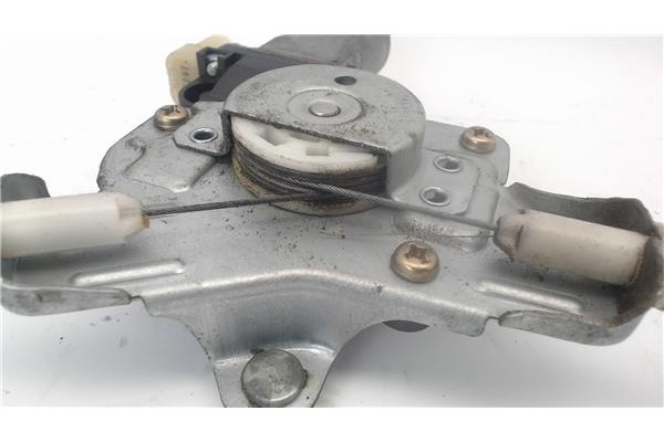 Recambio de mecanismo elevalunas delantero derecho para hyundai getz (tb) referencia OEM IAM 824041C210  