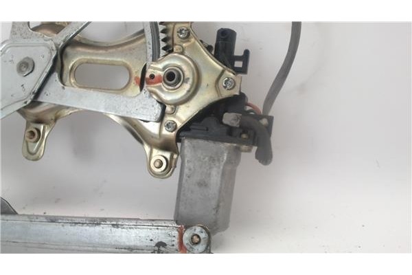 Recambio de mecanismo elevalunas delantero derecho para lexus is 200 (gxe10) referencia OEM IAM 8572053020  