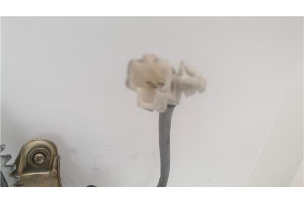 Recambio de mecanismo elevalunas delantero derecho para lexus is 200 (gxe10) referencia OEM IAM 8572053020  