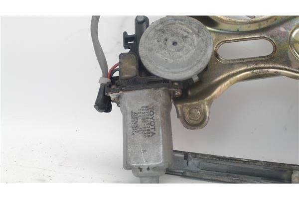 Recambio de mecanismo elevalunas delantero derecho para lexus is 200 (gxe10) referencia OEM IAM 8572053020  