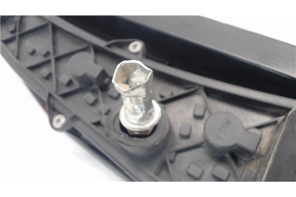 Recambio de piloto trasero derecho para fiat i doblo (119) referencia OEM IAM 40600748  