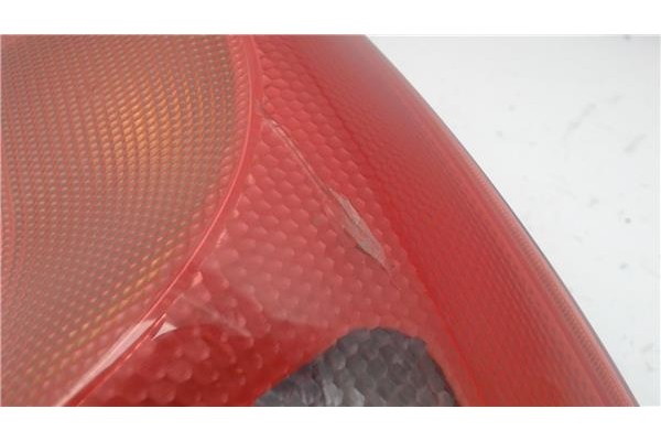 Recambio de piloto trasero derecho para fiat ii punto (188) berlina referencia OEM IAM 465237710  