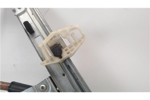 Recambio de mecanismo elevalunas delantero derecho para peugeot 206 referencia OEM IAM 9222F8  