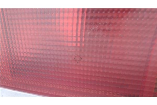 Recambio de piloto trasero derecho para fiat ii punto (188) berlina referencia OEM IAM 468178030 28630230 