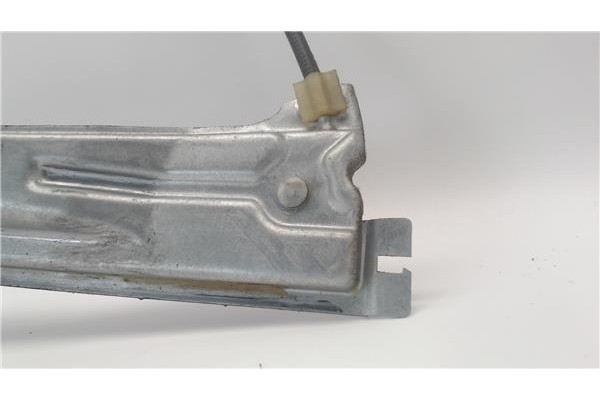 Recambio de mecanismo elevalunas delantero derecho para citroen c4 berlina referencia OEM IAM 997428104  