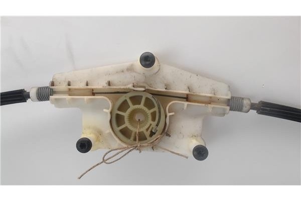 Recambio de mecanismo elevalunas delantero derecho para citroen c4 berlina referencia OEM IAM 997428104  