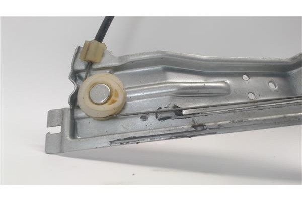 Recambio de mecanismo elevalunas delantero derecho para citroen c4 berlina referencia OEM IAM 997428104  