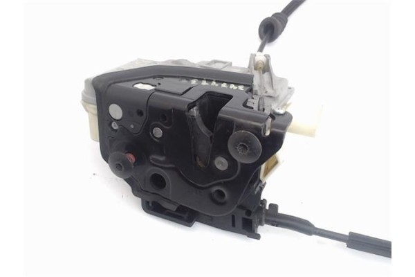 Recambio de cierre electromagnetico delantero izquierdo para volkswagen passat berlina (3c2) 2.0 tdi referencia OEM IAM cz3c1837