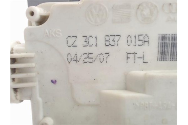 Recambio de cierre electromagnetico delantero izquierdo para volkswagen passat berlina (3c2) 2.0 tdi referencia OEM IAM cz3c1837