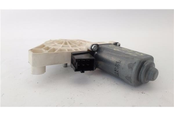 Recambio de motor elevalunas trasero derecho para mercedes-benz clase a (bm 169) 1.5 a 150 (169.031) referencia OEM IAM 99614710