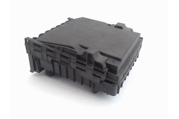 Recambio de caja fusibles/rele para volkswagen passat berlina (3c2) 2.0 tdi referencia OEM IAM 3C0937125  