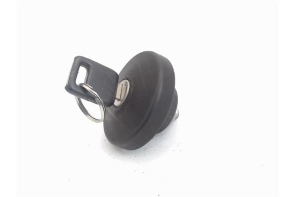 Recambio de tapon combustible para seat terra 1.4 furgoneta referencia OEM IAM 347999  