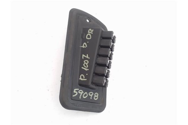 Recambio de cierre electromagnetico delantero derecho para peugeot 1007 1.4 sport referencia OEM IAM   