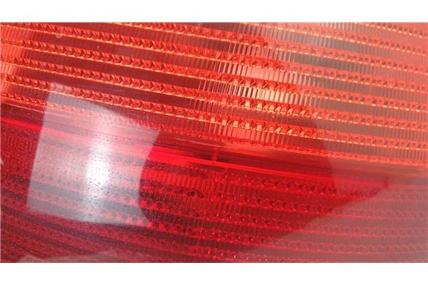 Recambio de piloto trasero derecho para peugeot 206 referencia OEM IAM 12627037   Recambio de piloto trasero derecho para peugeot 206 referencia OEM IAM 12627037