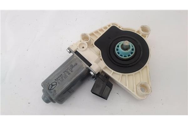 Recambio de motor elevalunas trasero derecho para mercedes-benz clase a (bm 169) 1.5 a 150 (169.031) referencia OEM IAM 99614710