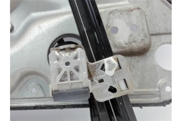 Recambio de elevalunas electrico delantero derecho para volkswagen golf iv berlina (1j1) referencia OEM IAM 1J4837756B  