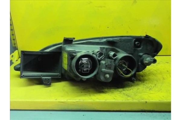 Recambio de faro delantero dcho para nissan primera berlina (p11) 2.0 td referencia OEM IAM 260109F628  