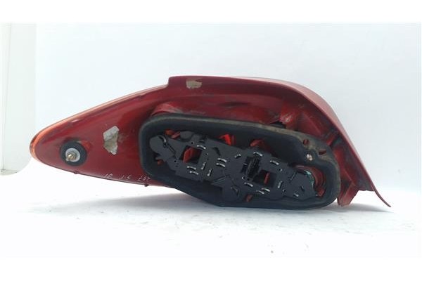 Recambio de piloto trasero derecho para peugeot 307 (s1) referencia OEM IAM 96343705JE 89023239  Recambio de piloto trasero derecho para peugeot 307 (s1) referencia OEM IAM 96343705JE 89023239