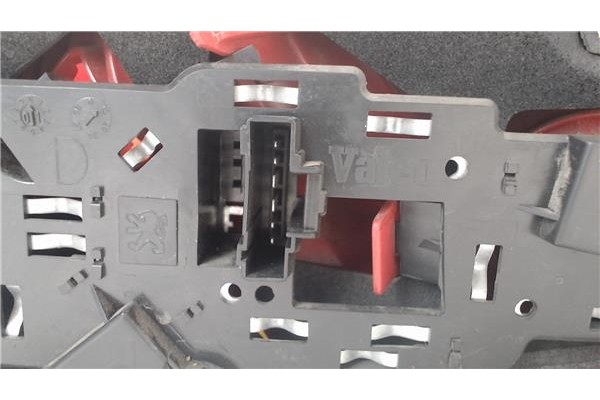 Recambio de piloto trasero derecho para peugeot 307 (s1) referencia OEM IAM 96343705JE 89023239  Recambio de piloto trasero derecho para peugeot 307 (s1) referencia OEM IAM 96343705JE 89023239