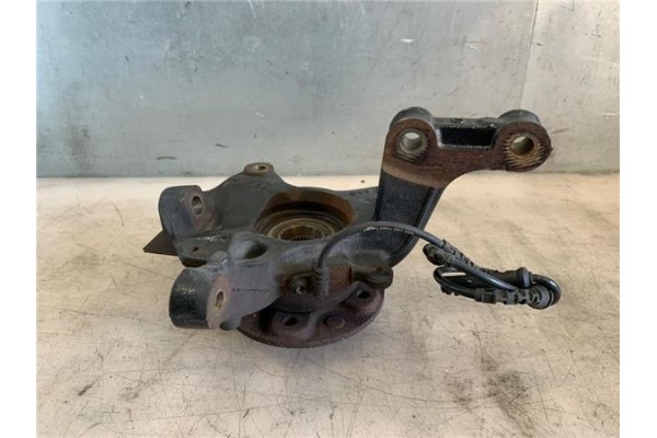 Recambio de mangueta delantero derecha para renault scenic iii (jz) 1.2 grand expression referencia OEM IAM 400140080R  40014716