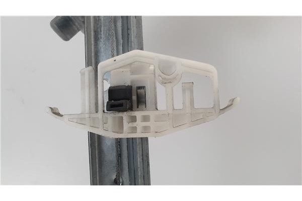 Recambio de mecanismo elevalunas delantero derecho para citroen xsara berlina referencia OEM IAM 400595T  