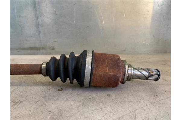 Recambio de palier delantero izquierdo para renault scenic iii (jz) 1.2 grand expression referencia OEM IAM 391013387R  82001980