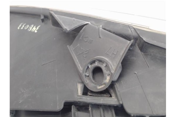 Recambio de faro delantero dcho para peugeot 206 2.0 hdi 90 referencia OEM IAM 9628666780  