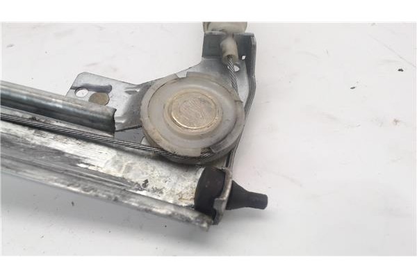 Recambio de mecanismo elevalunas delantero derecho para peugeot 406 berlina (s1/s2) referencia OEM IAM 9222K5  