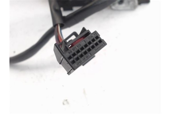 Recambio de retrovisor electrico izquierdo para volkswagen golf v plus (5m1) 1.9 tdi referencia OEM IAM   