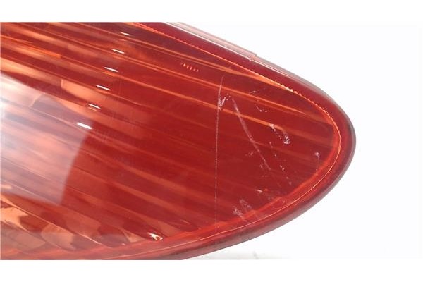 Recambio de piloto trasero derecho para peugeot 206 referencia OEM IAM 12627037   Recambio de piloto trasero derecho para peugeot 206 referencia OEM IAM 12627037