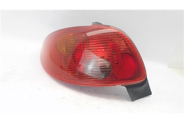 Recambio de piloto trasero izquierdo para peugeot 206 referencia OEM IAM 12637037 02A011A 