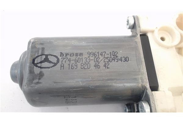 Recambio de motor elevalunas trasero derecho para mercedes-benz clase a (bm 169) 1.5 a 150 (169.031) referencia OEM IAM 99614710