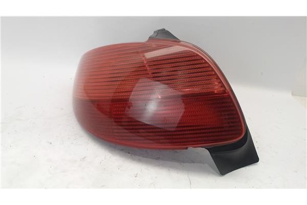 Recambio de piloto trasero izquierdo para peugeot 206 referencia OEM IAM 6350P1  