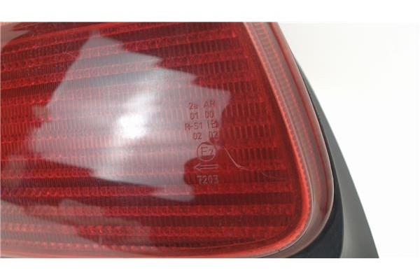 Recambio de piloto trasero izquierdo para peugeot 206 referencia OEM IAM 6350P1  