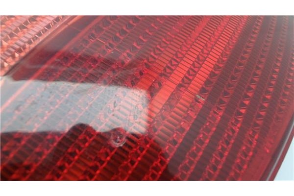 Recambio de piloto trasero izquierdo para peugeot 206 referencia OEM IAM 6350P1  