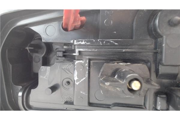 Recambio de piloto trasero izquierdo para peugeot 206 referencia OEM IAM 6350P1  