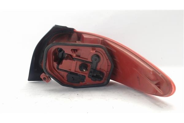 Recambio de piloto trasero izquierdo para peugeot 206 referencia OEM IAM 6350S0  