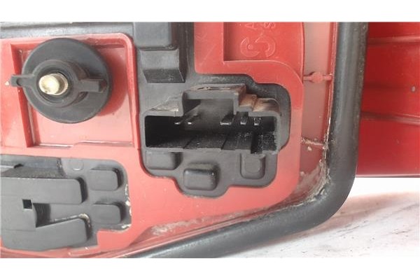 Recambio de piloto trasero izquierdo para peugeot 206 referencia OEM IAM 6350S0  