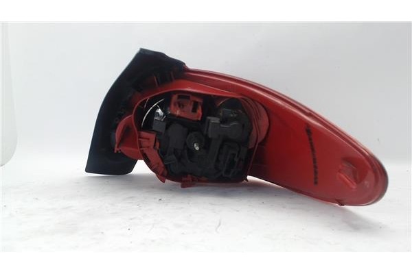 Recambio de piloto trasero izquierdo para peugeot 206 referencia OEM IAM 6350P1  