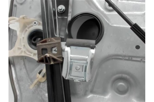 Recambio de elevalunas electrico delantero derecho para seat ibiza (6l1) 1.9 signo referencia OEM IAM 6L4837756H  