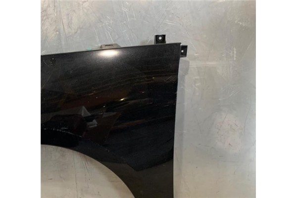 Recambio de aleta delantero izquierda para renault scenic iii (jz) 1.2 grand expression referencia OEM IAM 631017581R 631015271R