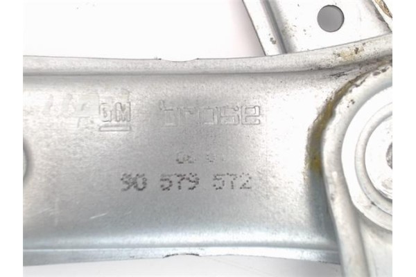 Recambio de mecanismo elevalunas delantero derecho para opel zafira a referencia OEM IAM 90579572  