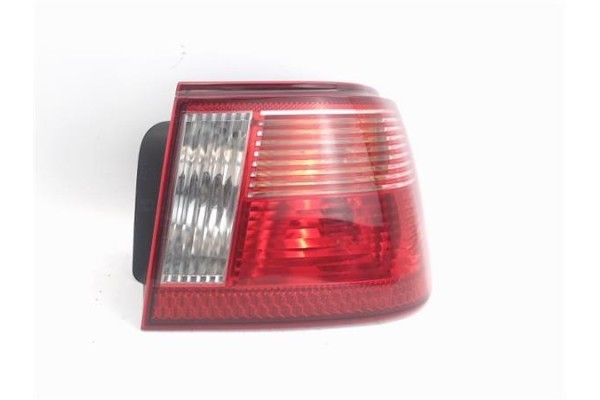 Recambio de piloto trasero derecho para seat ibiza (6k1) 1.4 referencia OEM IAM 6k6945258c  