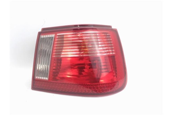 Recambio de piloto trasero derecho para seat ibiza (6k1) 1.4 referencia OEM IAM 6k6945258c  