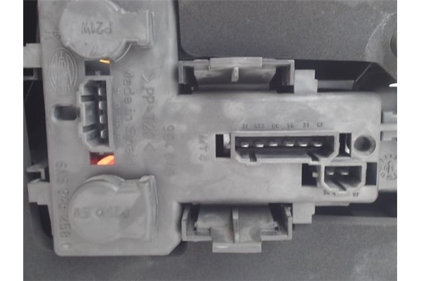 Recambio de piloto trasero derecho para seat ibiza (6k1) 1.4 referencia OEM IAM 6k6945258c  