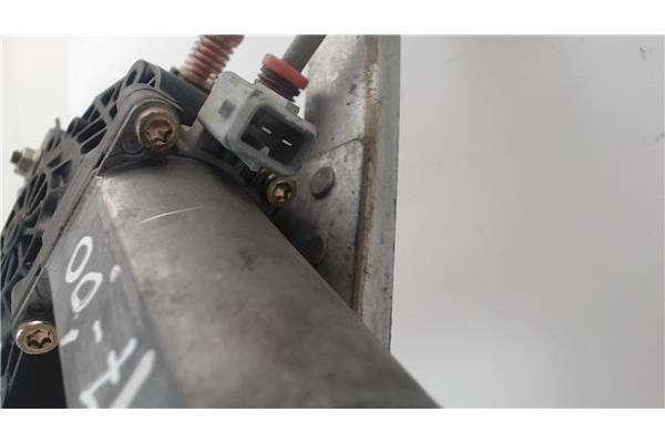 Recambio de mecanismo elevalunas delantero derecho para citroen xsara berlina referencia OEM IAM 400595T  