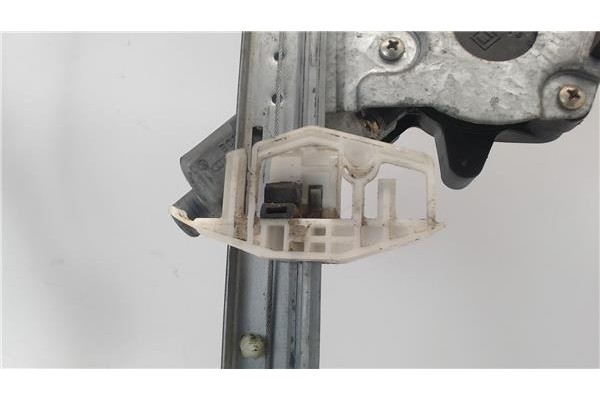 Recambio de mecanismo elevalunas delantero derecho para citroen xsara berlina referencia OEM IAM 400595T  