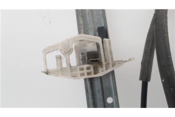 Recambio de mecanismo elevalunas delantero derecho para citroen xsara berlina referencia OEM IAM 400595T  